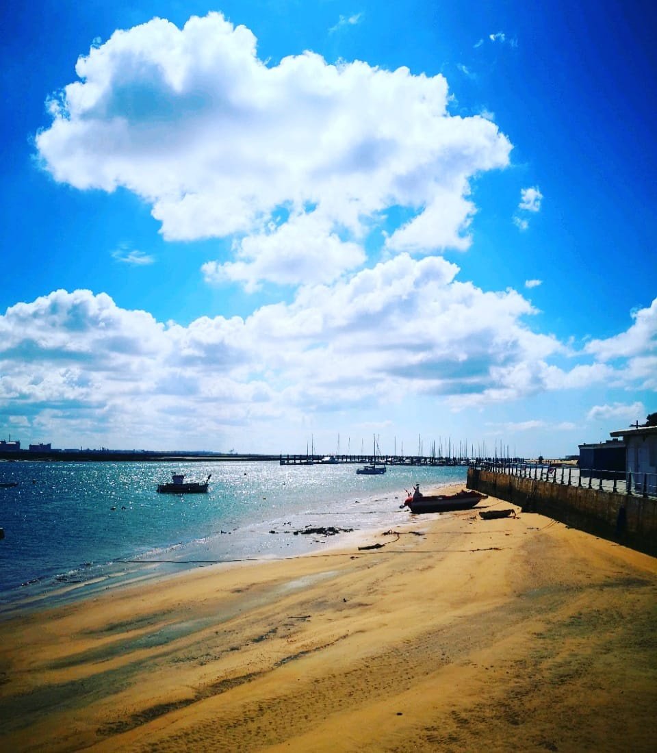 Segeln in der Bucht von Cádiz