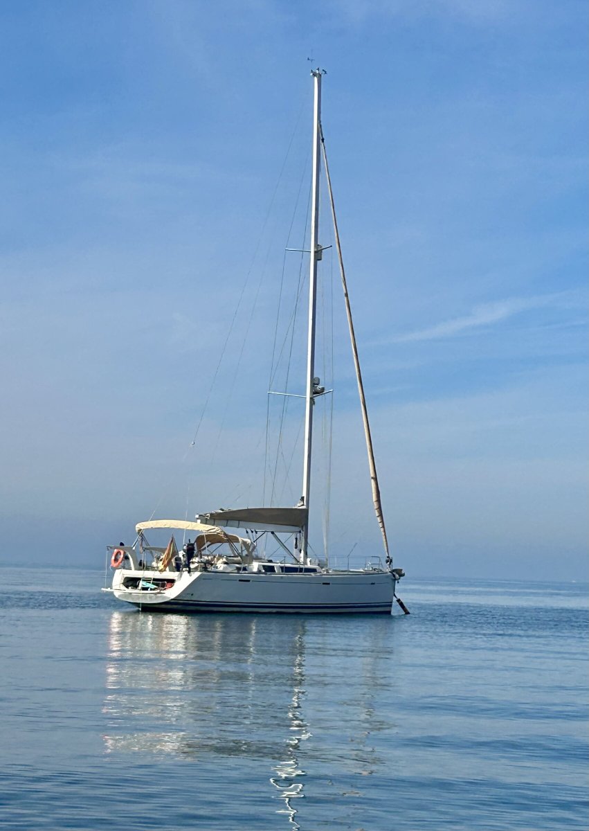 Segeln Kurs auf Großsegler mit Blick auf die Columbretes