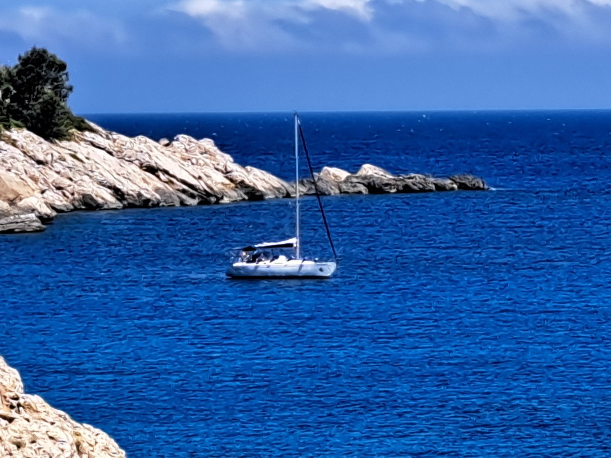 Viaje de navegación en velero por la costa de Ibiza