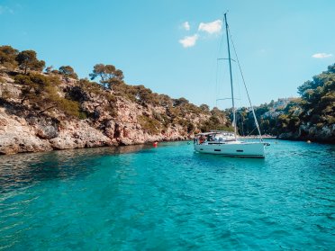 Navega 5 días en velero por Mallorca y Cabrera