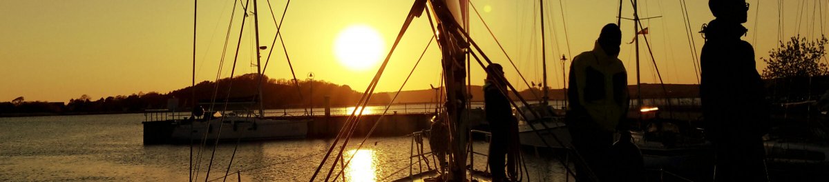 Delphia - 4 {{i18n.cabins}}