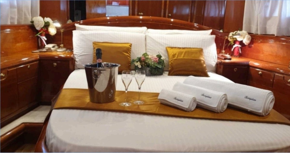 Discover the archipelago by boat