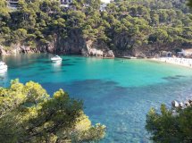 Explora la Costa Brava a bordo de un velero