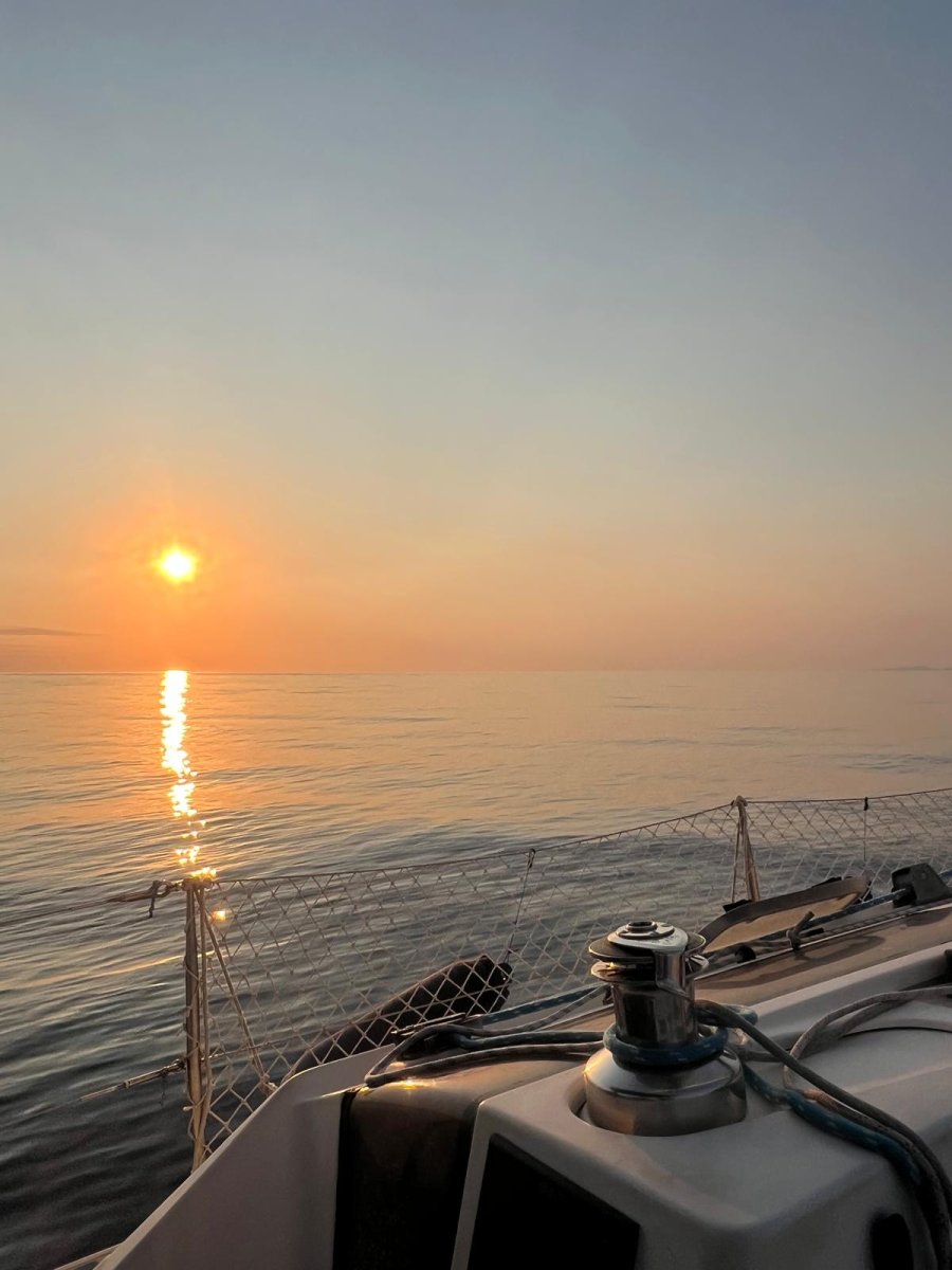 Excursión en catamarán por el Mediterráneo