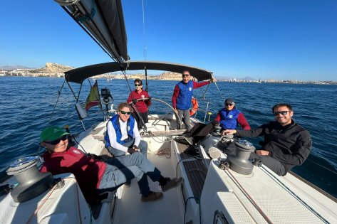 Curso de perfeccionamiento a vela para adultos - Santa Pola. Gennaker y Código 0