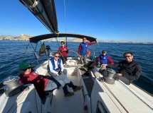Sailing course with gennaker in Alicante.