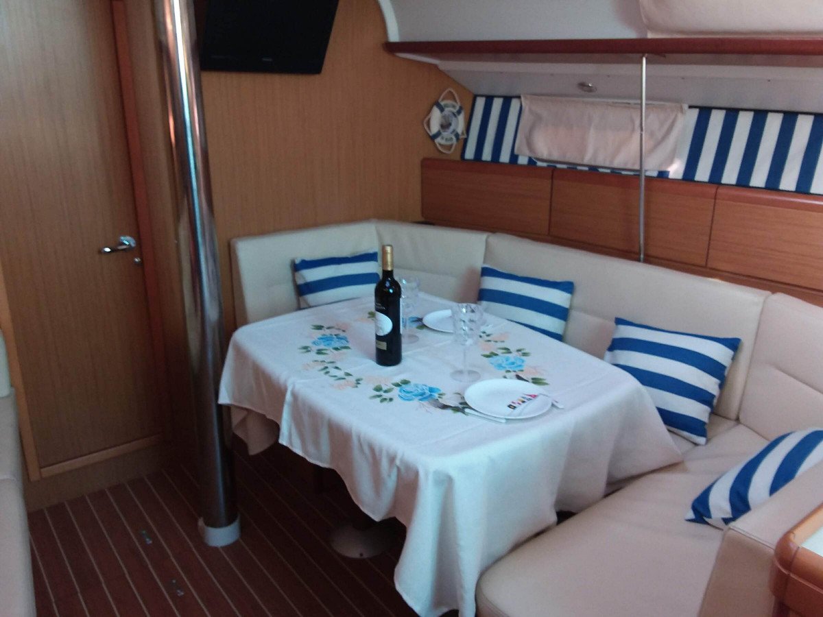 A boat trip to the beautiful bay of Aldán