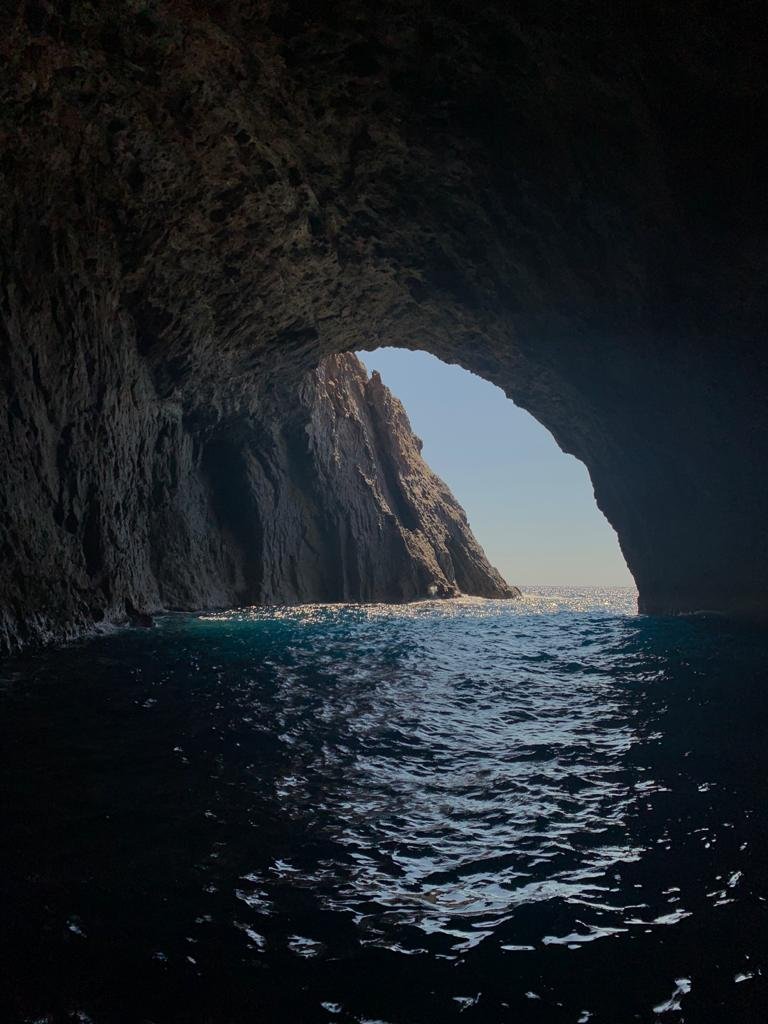 Un viaggio in barca dalle Flegree alle Pontine