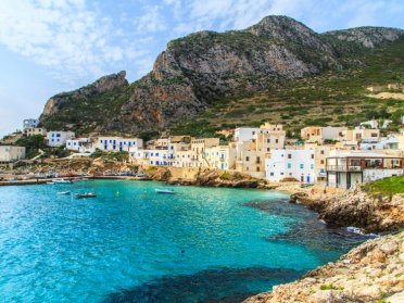 Vacanza in barca alle Egadi: sail & relax