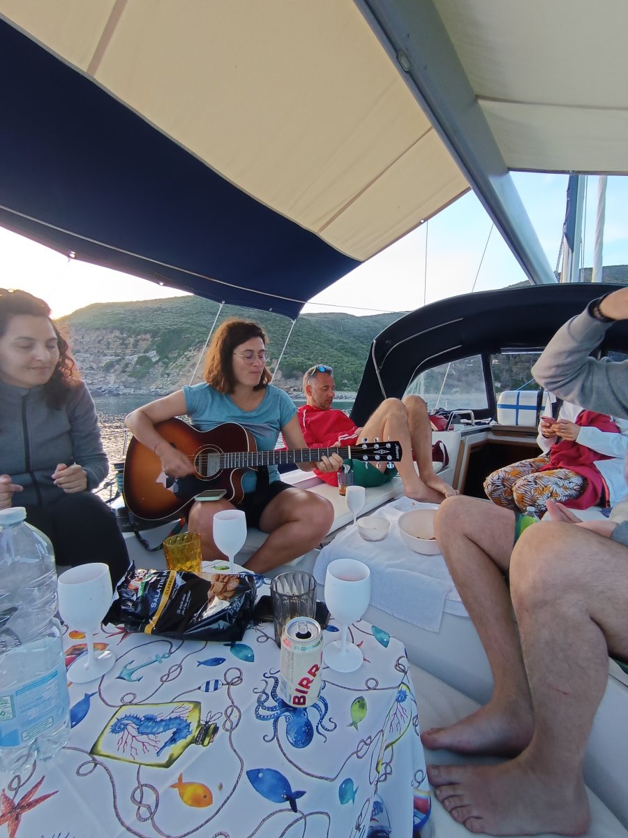 Day trip by boat to Corsica from Elba