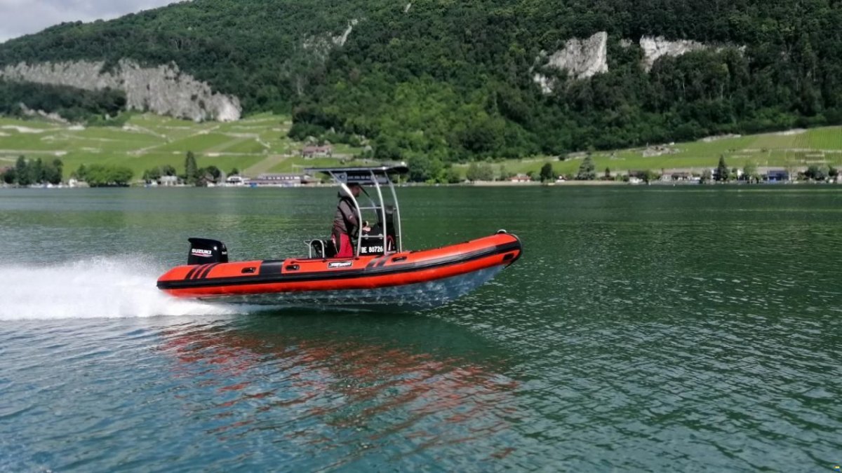 Navigationsboote im Titulín-Kurs