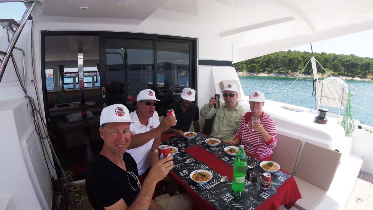 Corso di vela in alto mare in catamarano: Gibilterra - Maiorca