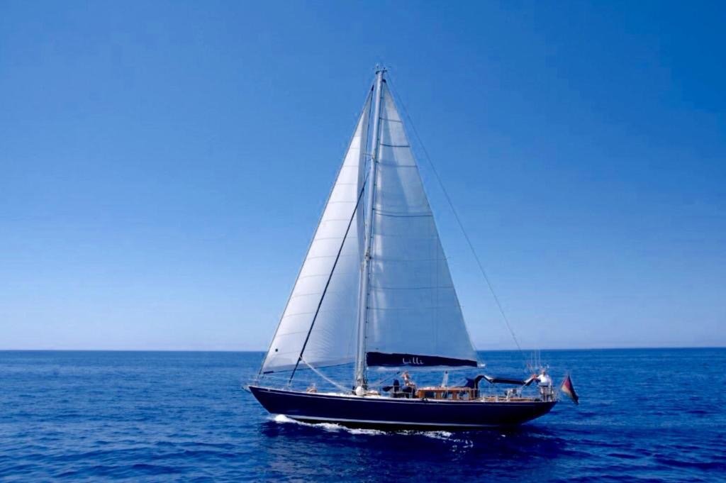 Astilleros Construcciones One Off - Klassik-Segelyacht