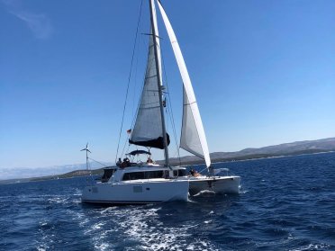 Viaje de una milla en velero de Croacia a Italia