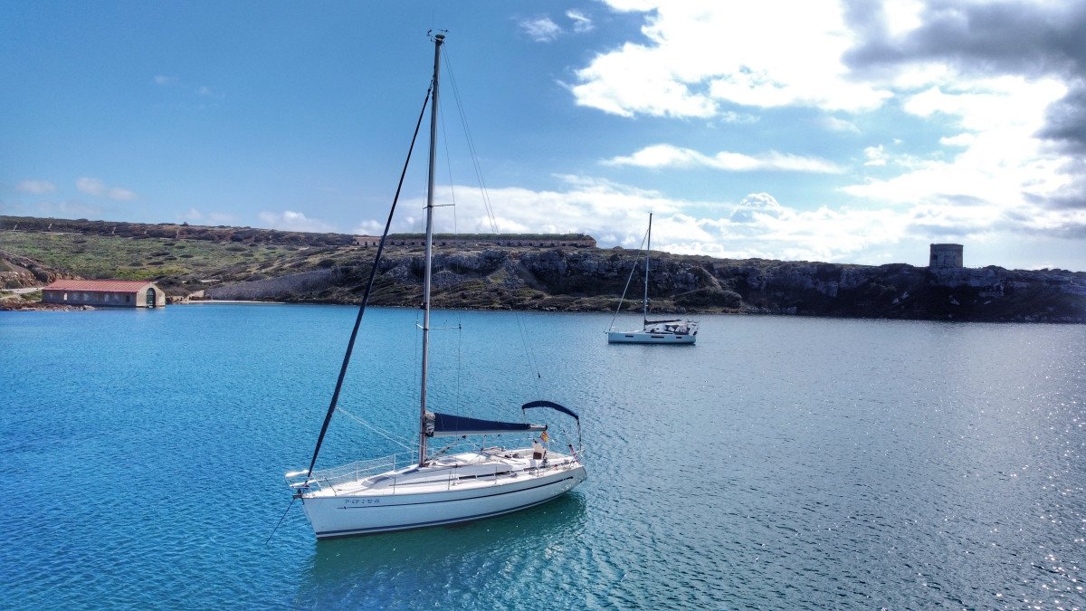 Navegando hacia la isla de Cabrera