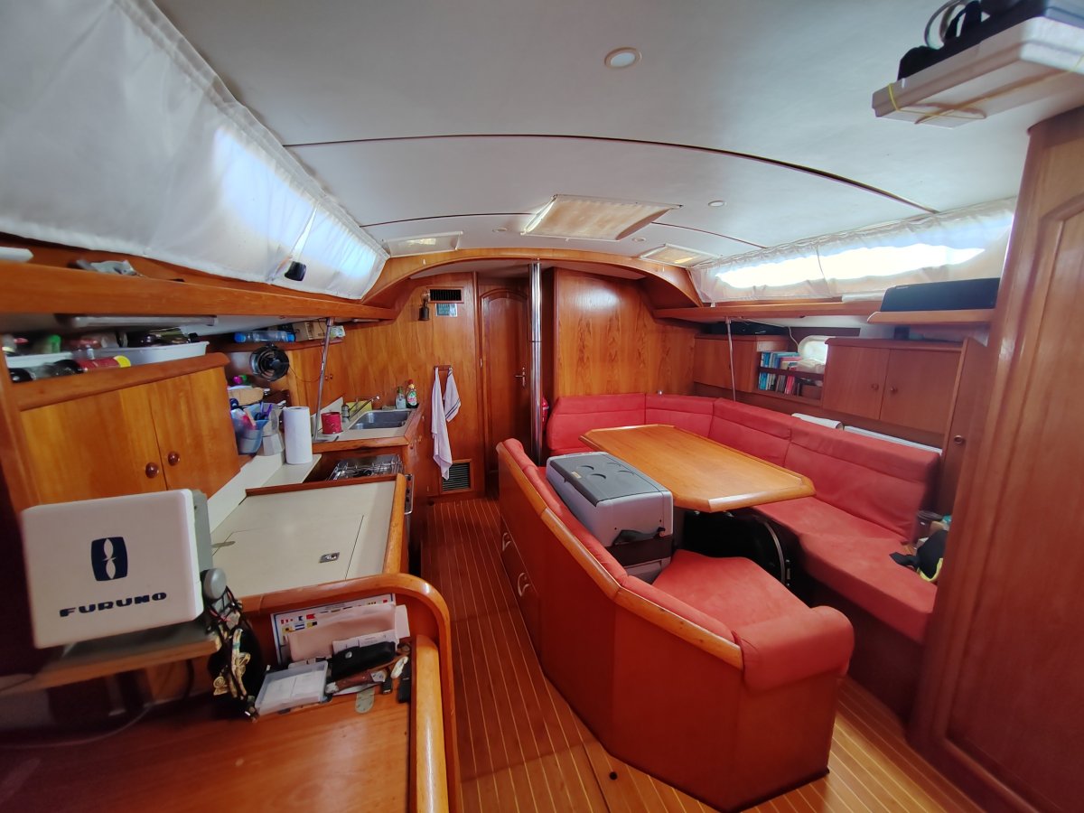 Jeanneau - 8 {{i18n.capacity}}