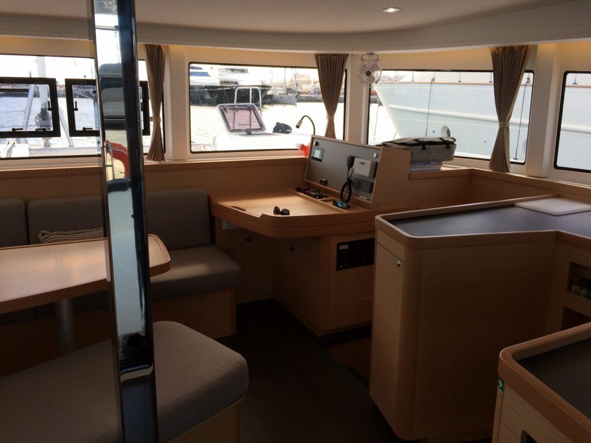 Lagoon - 9 {{i18n.capacity}}