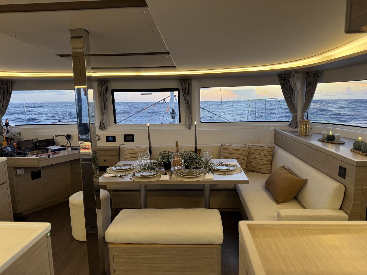 Navega por las Azores en un crucero romántico