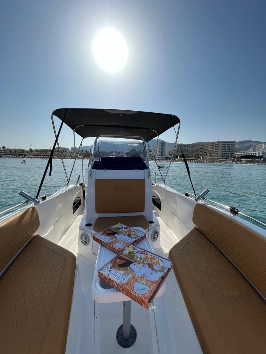 Discover the coves and beaches of Benalmádena from the sea