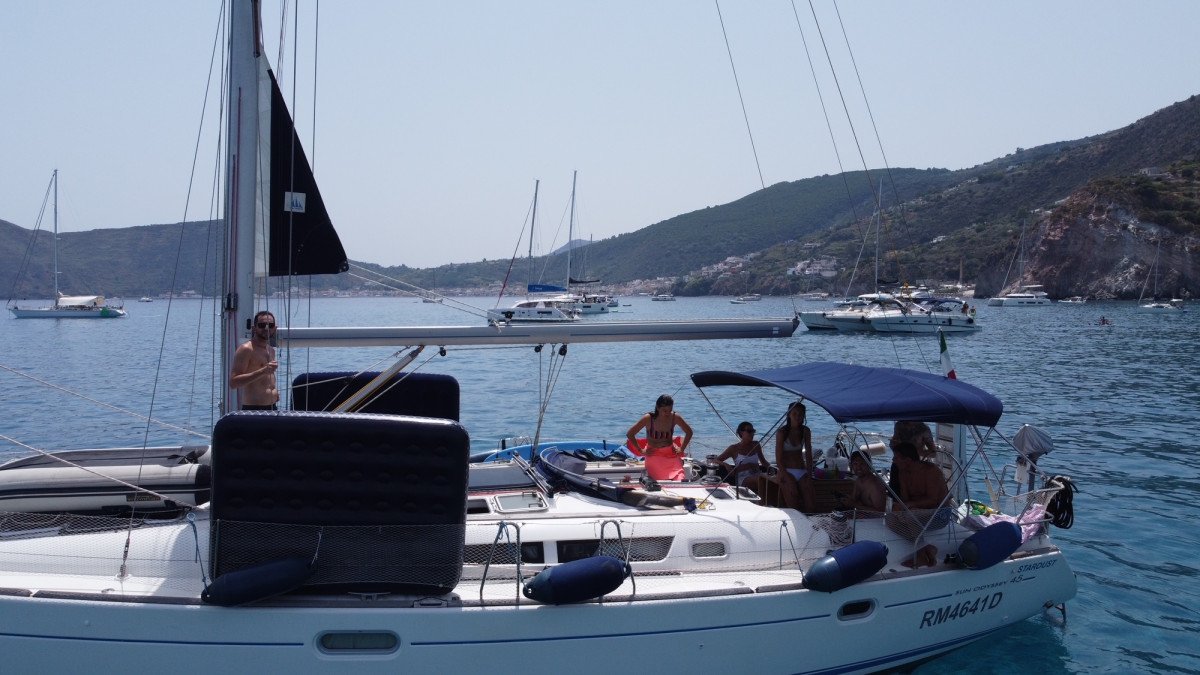 Aeolian Islands Segelabenteuer: Entdecken Sie Natur, Spaß und Geschmack mit Bordkoch