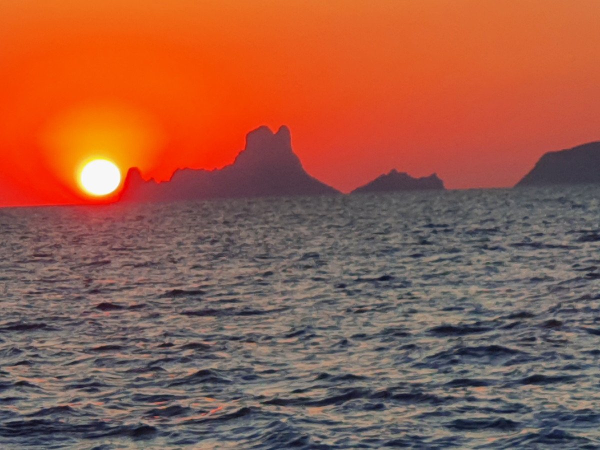 Catamaran trips to Ibiza from Cartagena