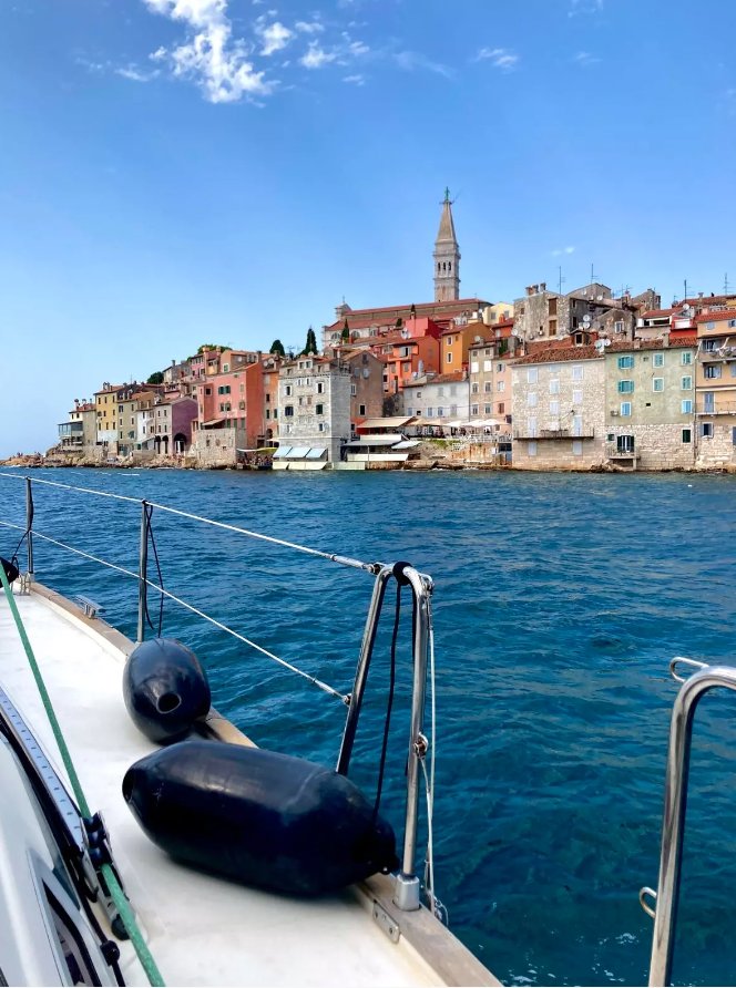 Segeltörn in der Adria - Atemberaubende Landschaften und kristallklares Wasser