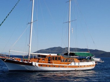 Alquiler de cabina de yate de turismo y relajación en Corfú Jónico