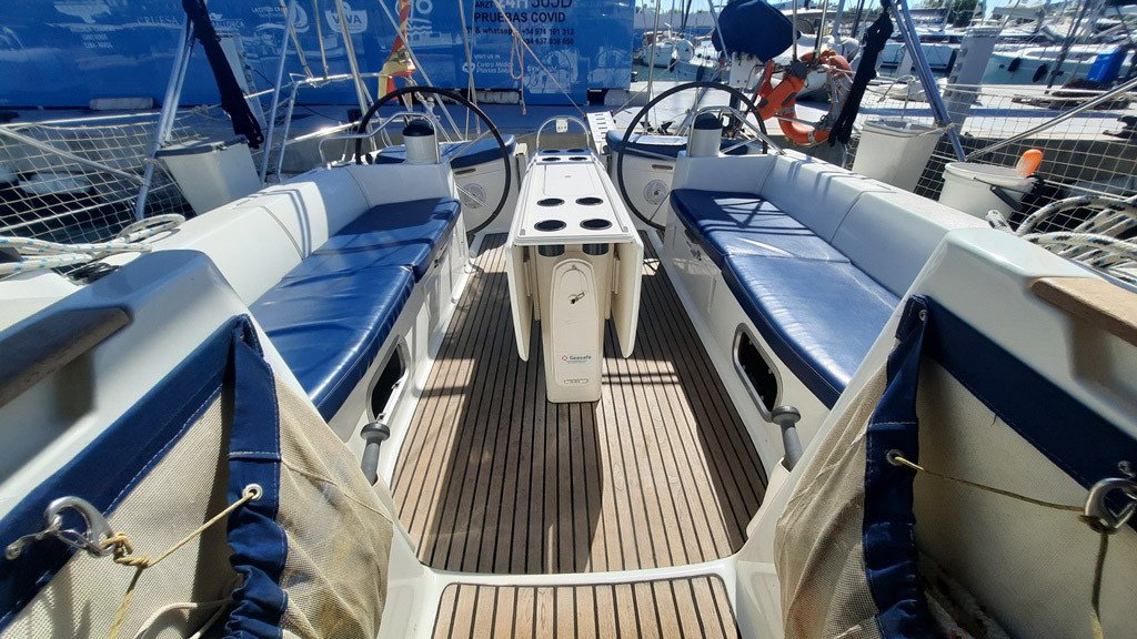 Barca a vela - Jeanneau - 12 persone