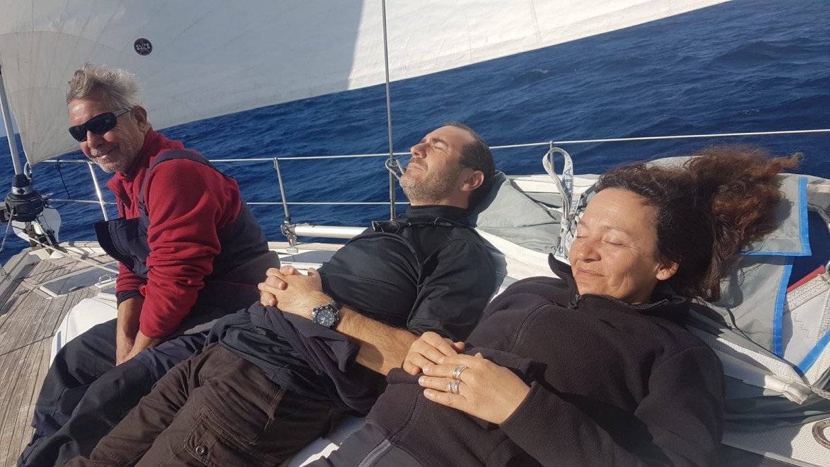 Goditi la bellezza naturale delle Isole Canarie dal mare