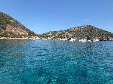 A week's sailing in Tuscany with a skipper and hostess in full comfort.