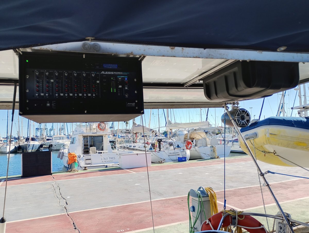 Segelboot - Bavaria Yachts - 3 {{i18n.cabins}}