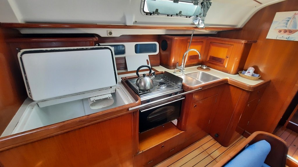 Segelboot - Bénéteau - 12 {{i18n.capacity}}