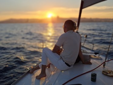 Enjoy the eclipse from a sailboat in Barcelona