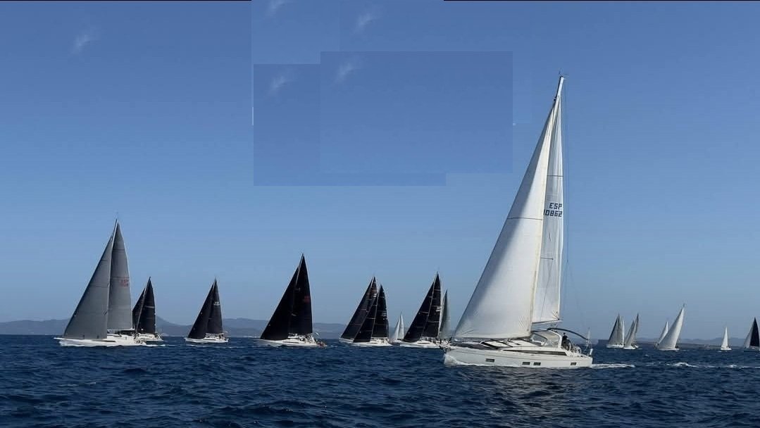 Gran vista de la regata XXXV Trofeo Peñón de Ifach en Calpe