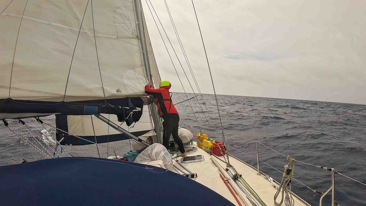 Curso de navegación en el océano
