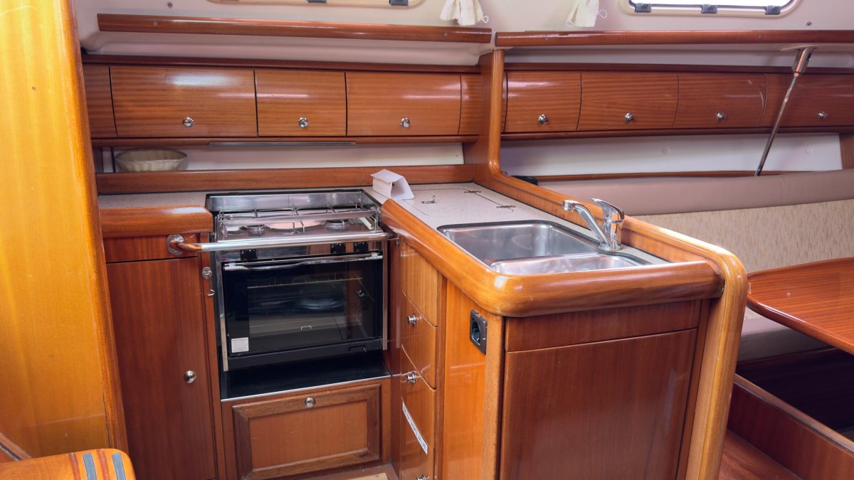 Bavaria Yachts - 3 {{i18n.cabins}}