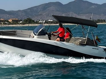 Bootsverleih mit Skipper in Benicasim-Castellón