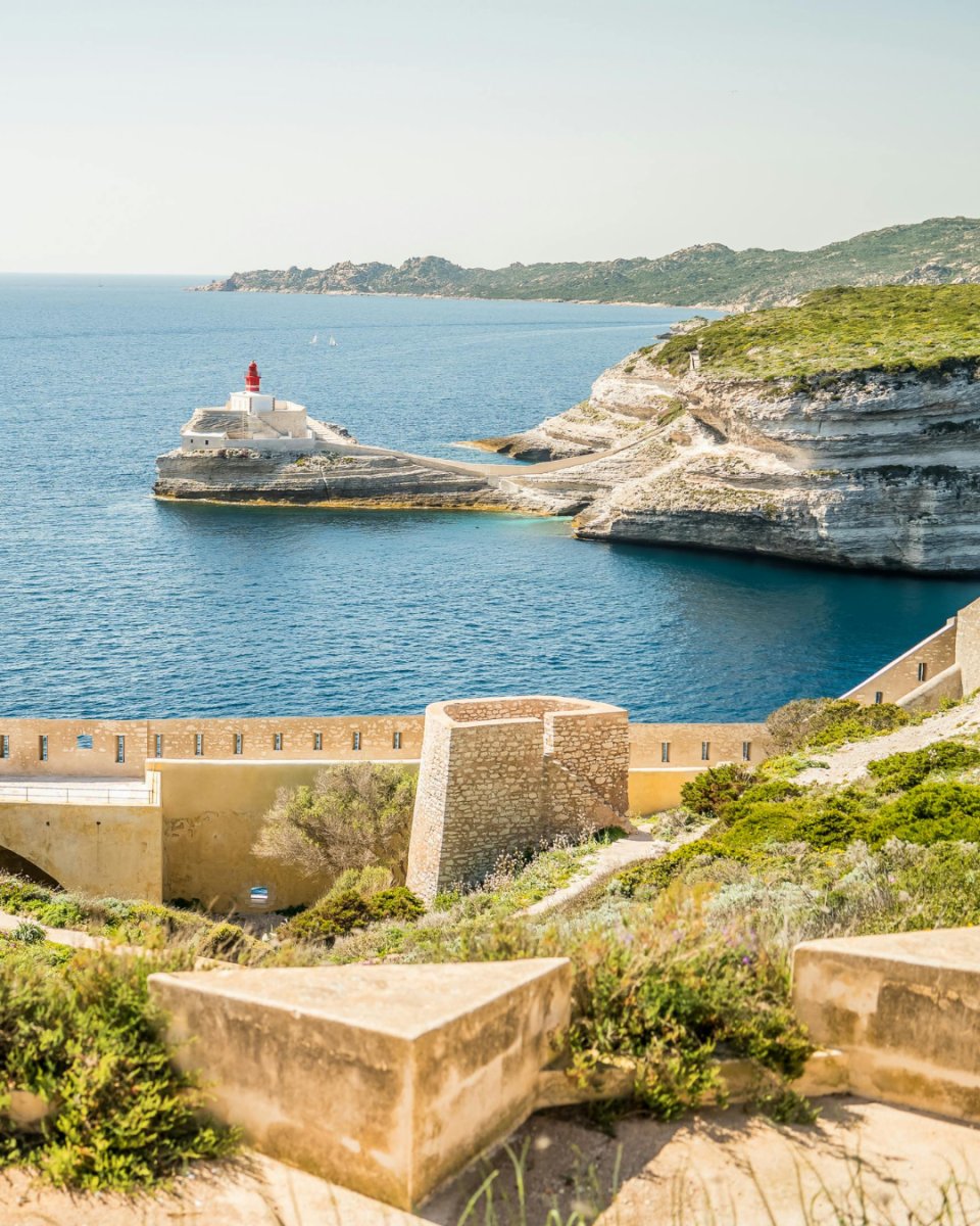 Viaggio in Catamarano in Sardegna e Corsica, 7 giorni tutto incluso