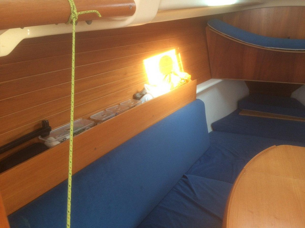 Lernen Sie mit einem Bareboat Charter in Gijón zu segeln