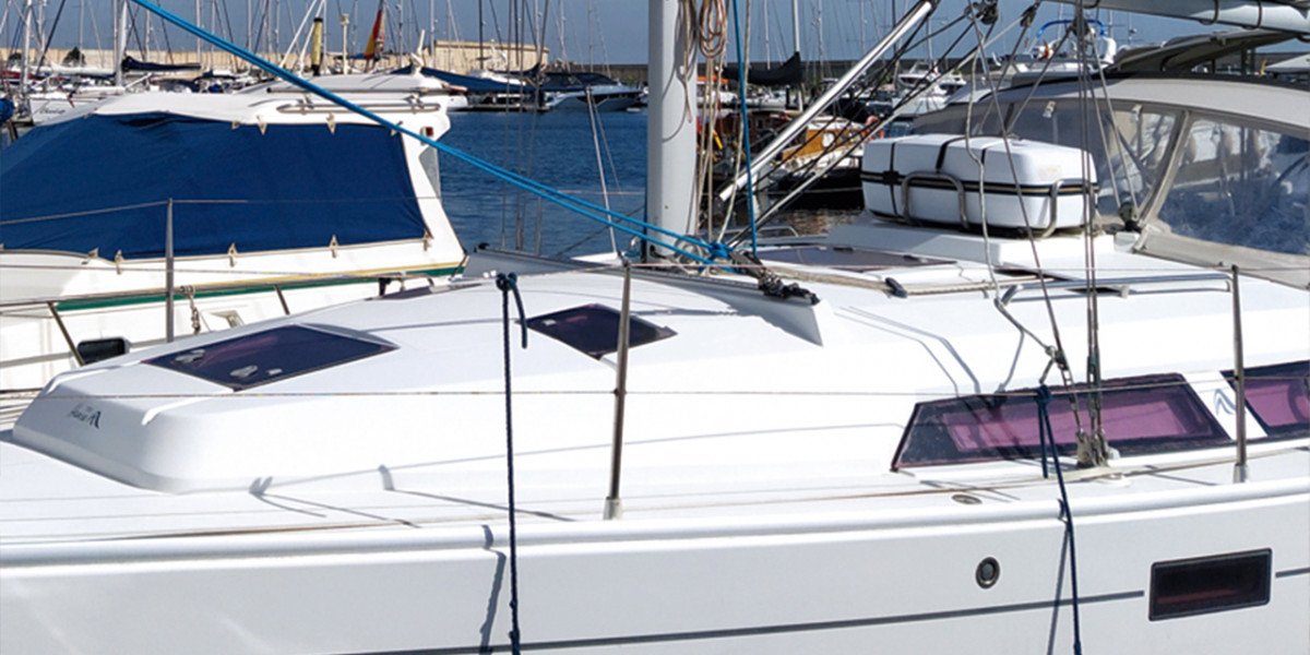 Viaje en barco por las islas Pitiusas con Yoga gratis