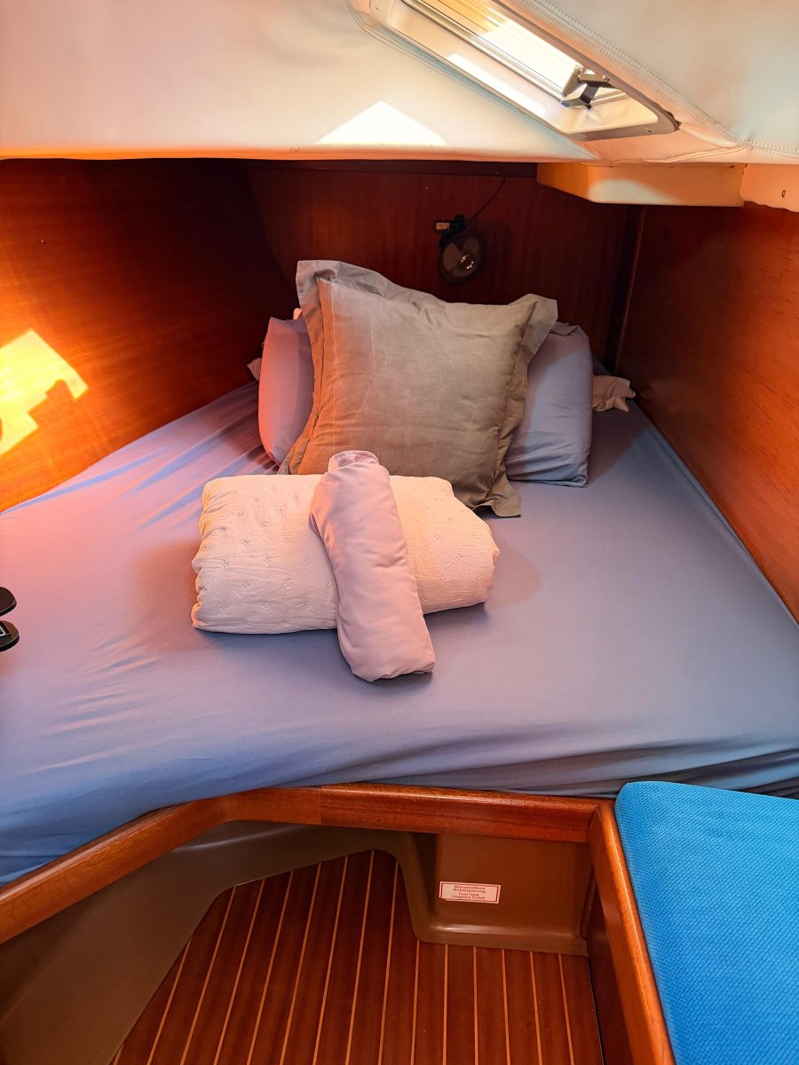 Bavaria Yachts - 4 cabine