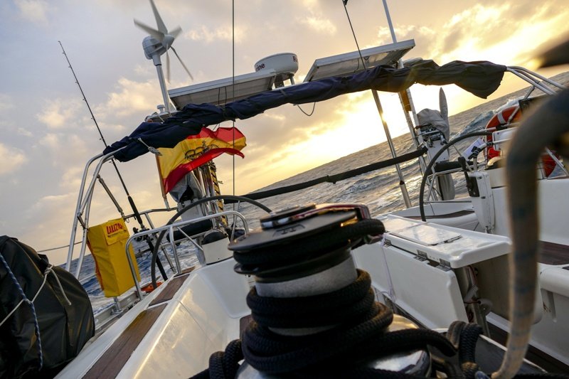 Atlantic Crossing by Sail - Learn to Sail on the Waves