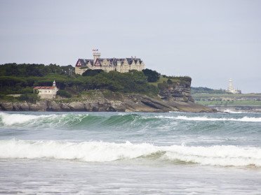 Segelausflüge durch die Bucht von Santander, eine der schönsten der Welt