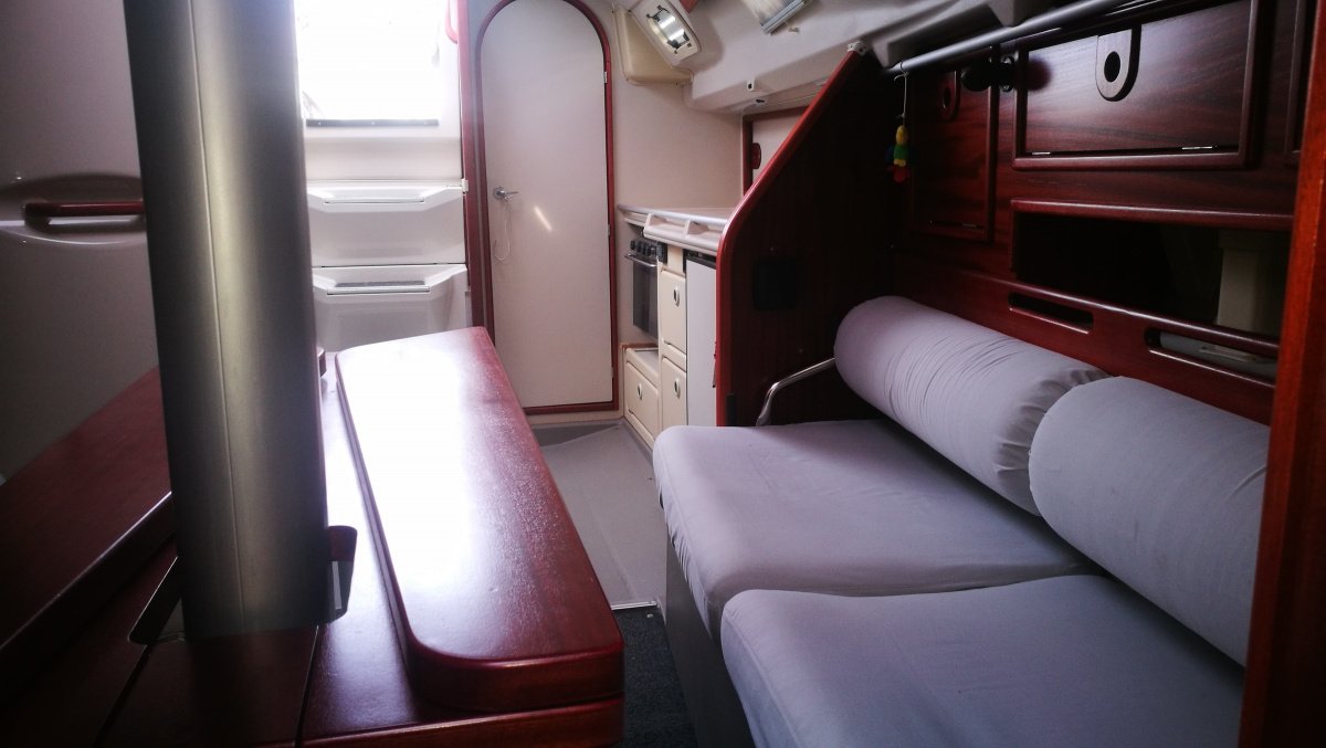 boat-rental-with-patron