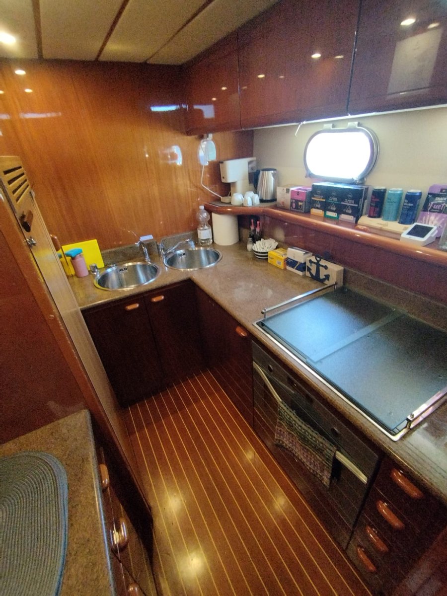 Disfruta de un tranquilo paseo en barco en la bahía de Cádiz