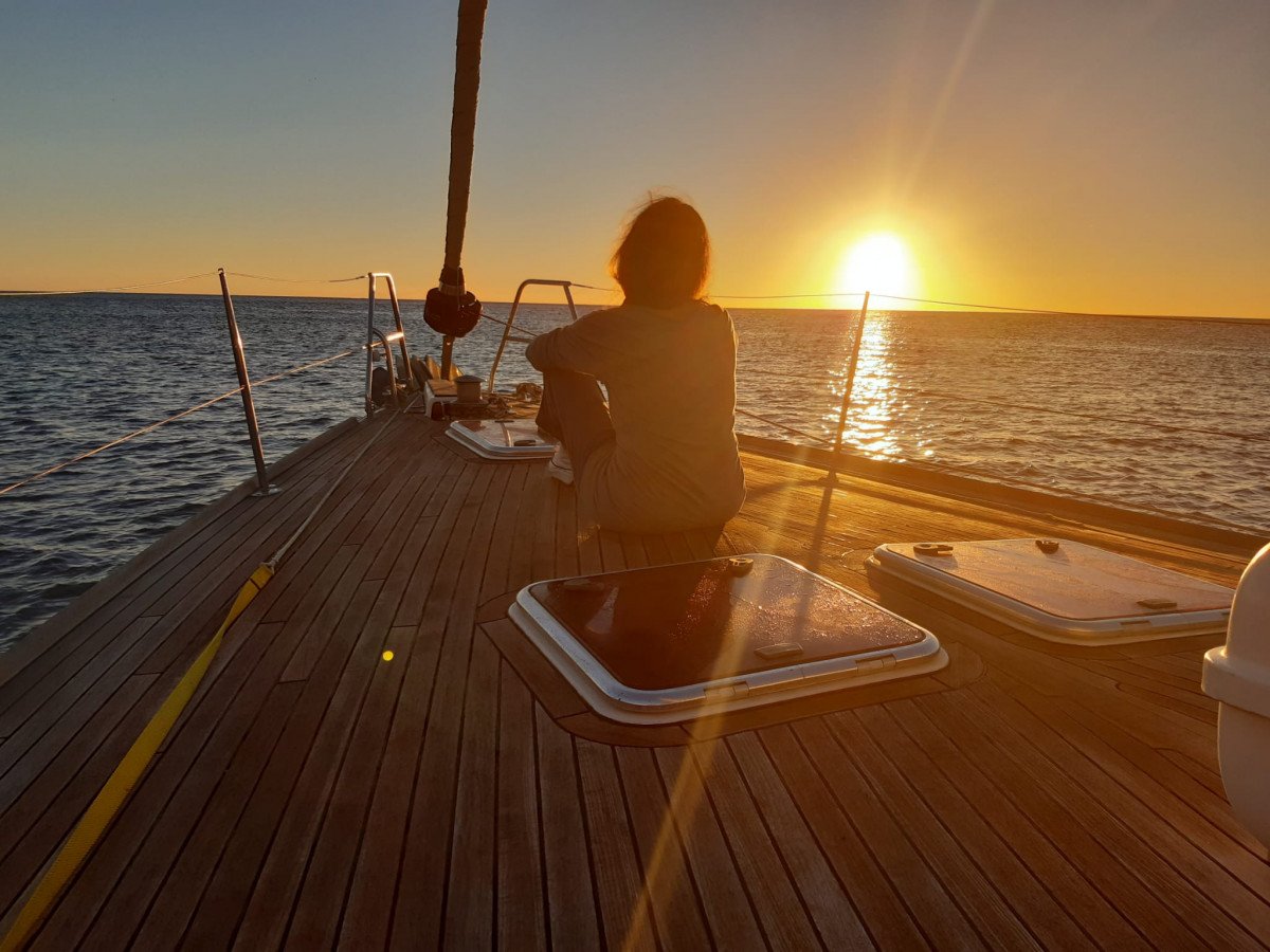 Excursión en velero desde Valencia hacia los Columbretes