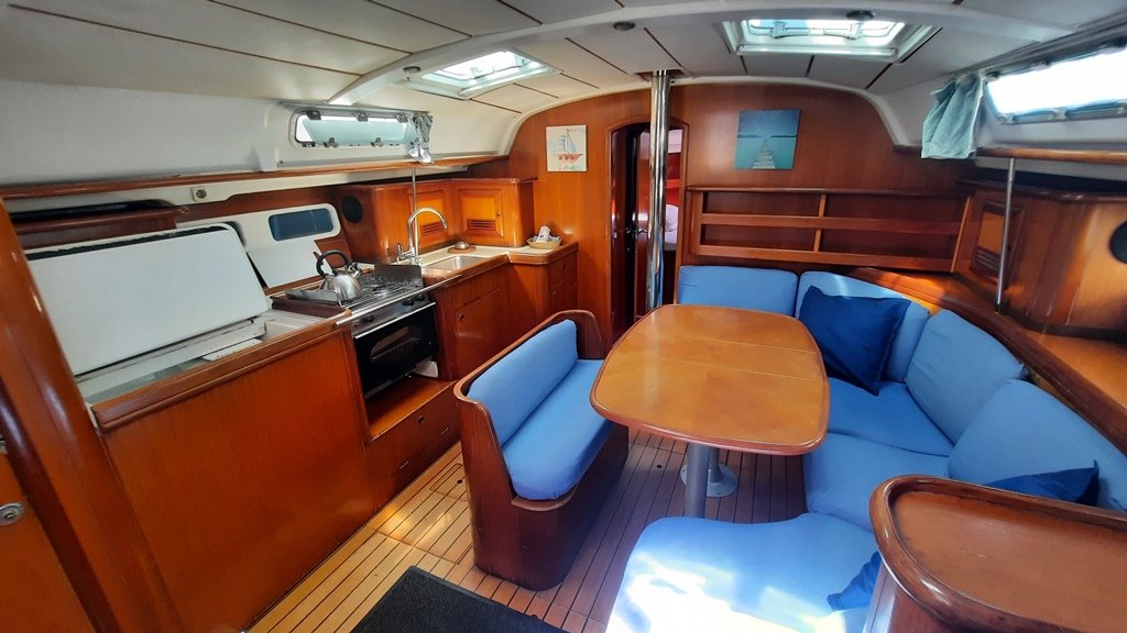 Sailboat - Bénéteau - 2 baths