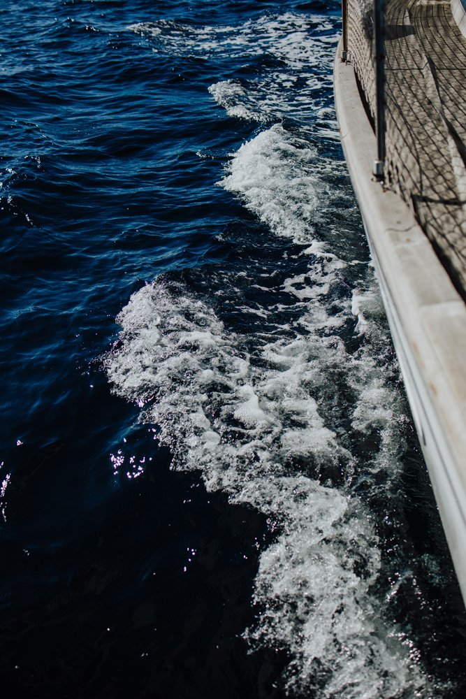 Navega por el Mediterráneo en una aventura desde Barcelona