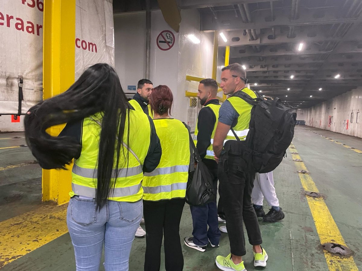 Professional sailing training: crew course