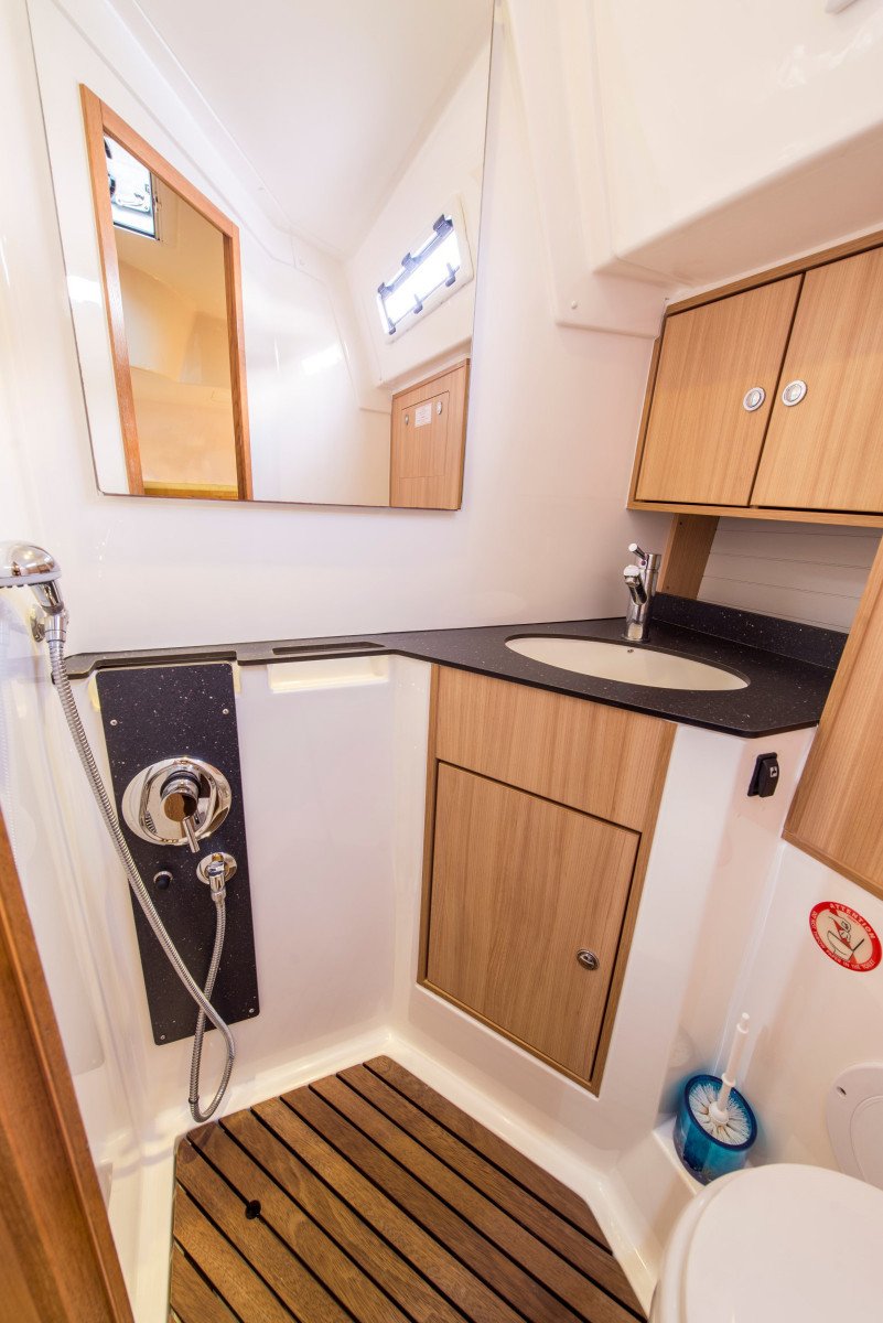 alquiler-velero-barcelona-bavaria-45-8